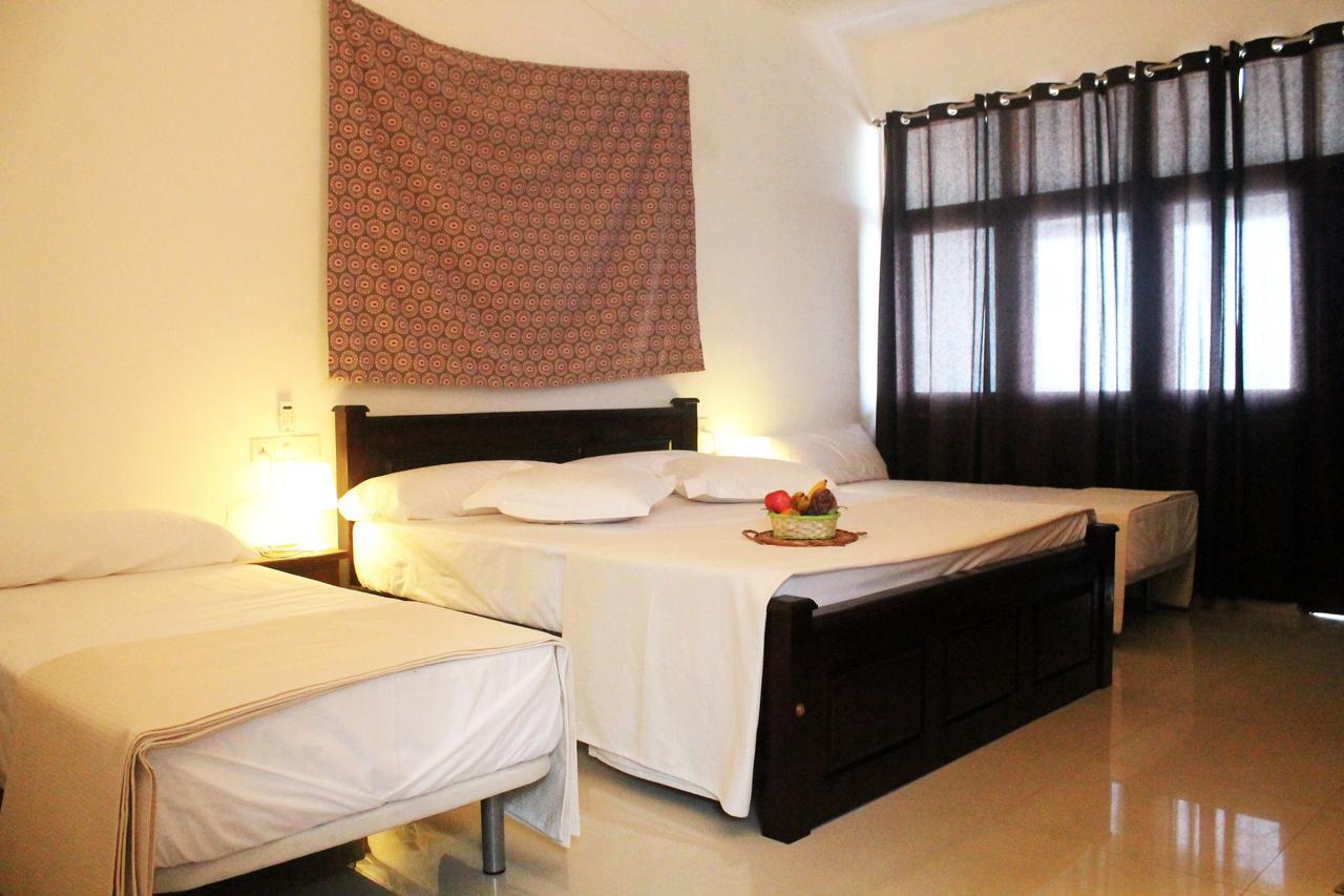 Coral Seas Beach Hikkaduwa Εξωτερικό φωτογραφία