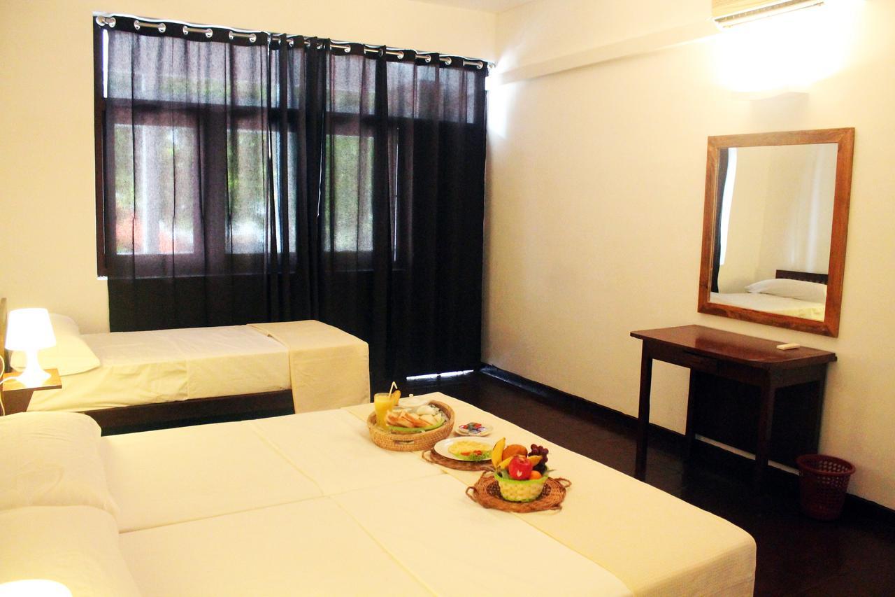 Coral Seas Beach Hikkaduwa Εξωτερικό φωτογραφία