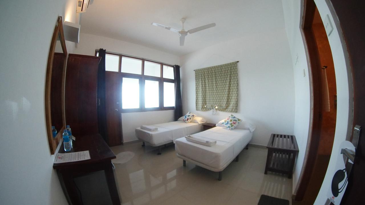 Coral Seas Beach Hikkaduwa Εξωτερικό φωτογραφία